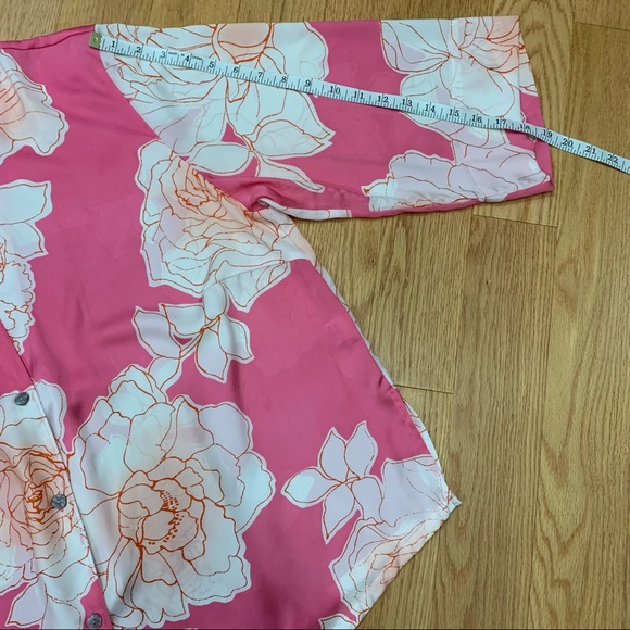 Natori Floral Blouse - Picture 9 of 9